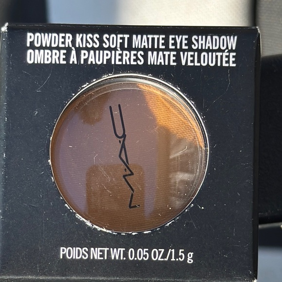 MAC Cosmetics Veluxe Eye Shadow - Warm Brown - Picture 1 of 3